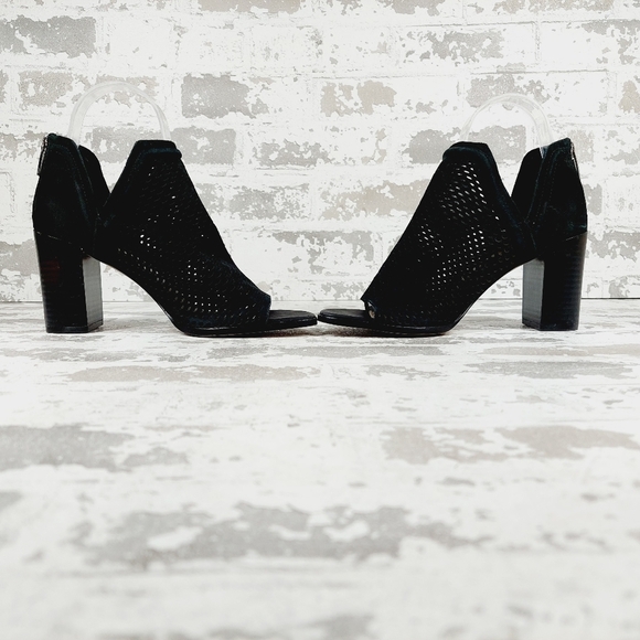 Vince Camuto Katnina Black Nubuck Leather Bootie Sandal Shootie M725 - Picture 7 of 13